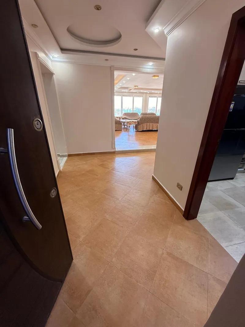 شقة للبيع في جزيرة الدهب وكولدير