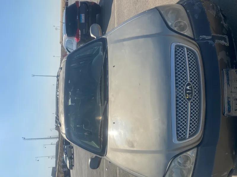 كيا كارنيفال 2005