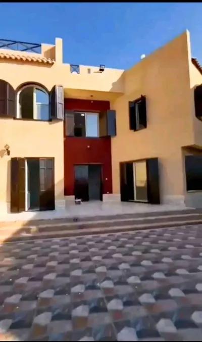 فيلا بسعر شاليه في الساحل الشمالي في العلمين, الساحل الشمالي, مطروح - 7,500,000 جنيه