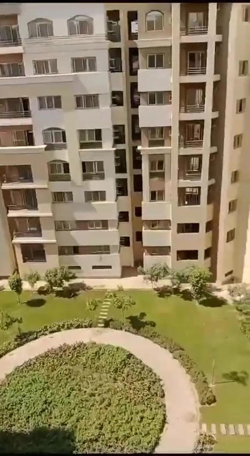 شقة لايجار8500 الف– كمبوند المقصد - العاصمة الإدارية