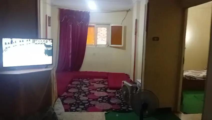 شقه للبيع 90 م –من على عبد العزيز –عرب المعادى