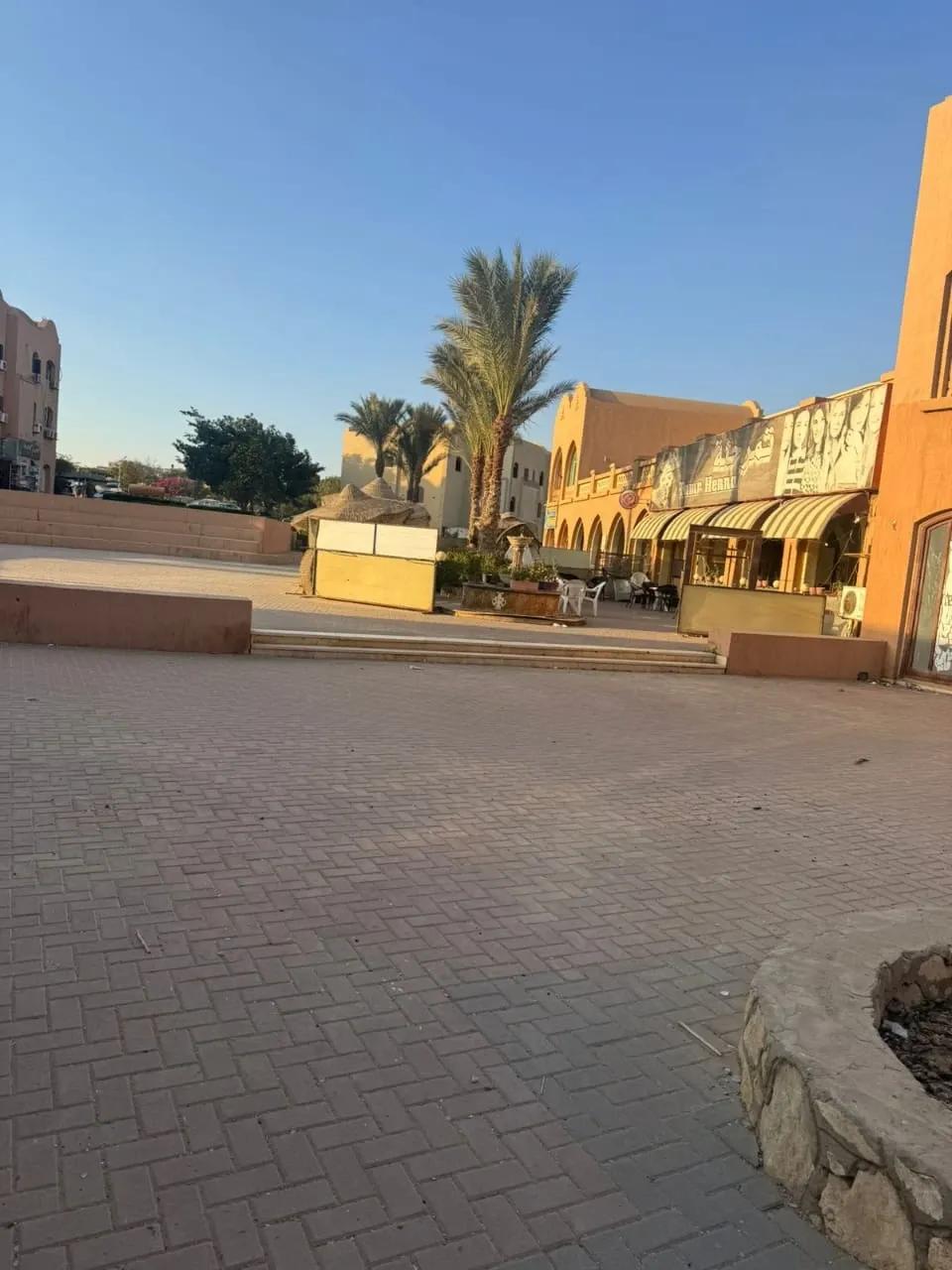 مول للبيع 2200م - حدائق اكتوبر - اكتوبر