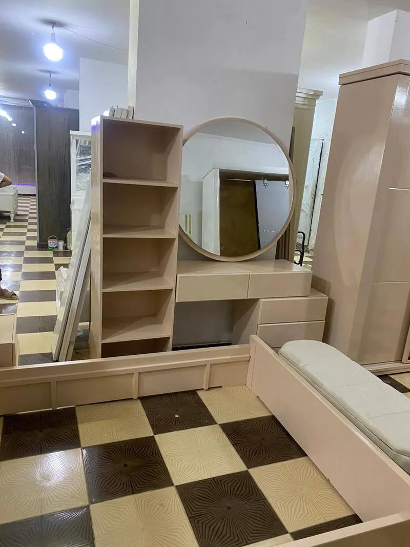 غرفه نوم حديثة خشب كونتر وزان كاملة بالمرايا سرير160 دولاب260 في مدينة دمياط, دمياط - 30,000 EGP