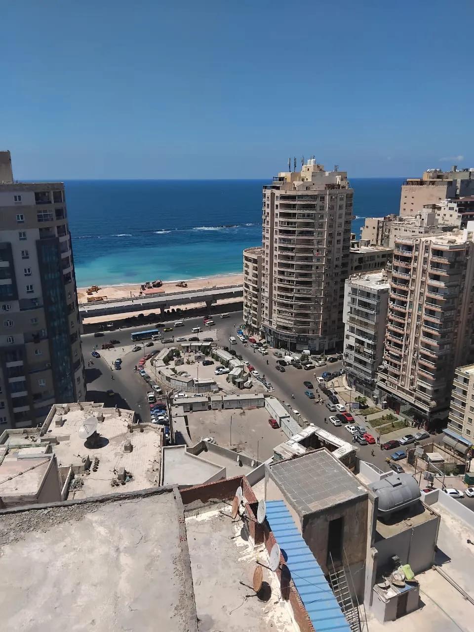 للبيع افخم شقة ب محمد نجيب ع البحر مباشرة 🌊