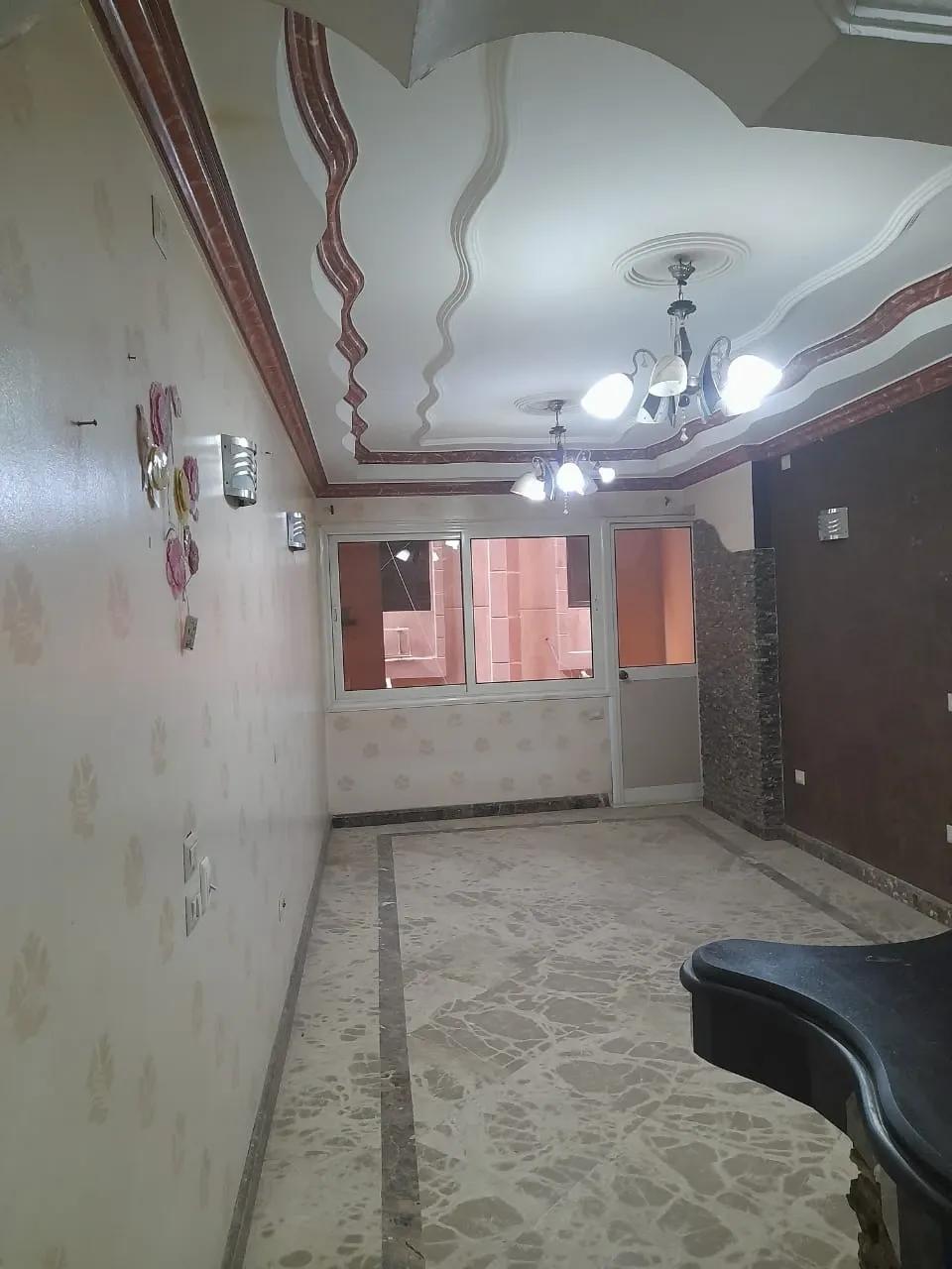 شقة بالهرم بجوار كايرو مول