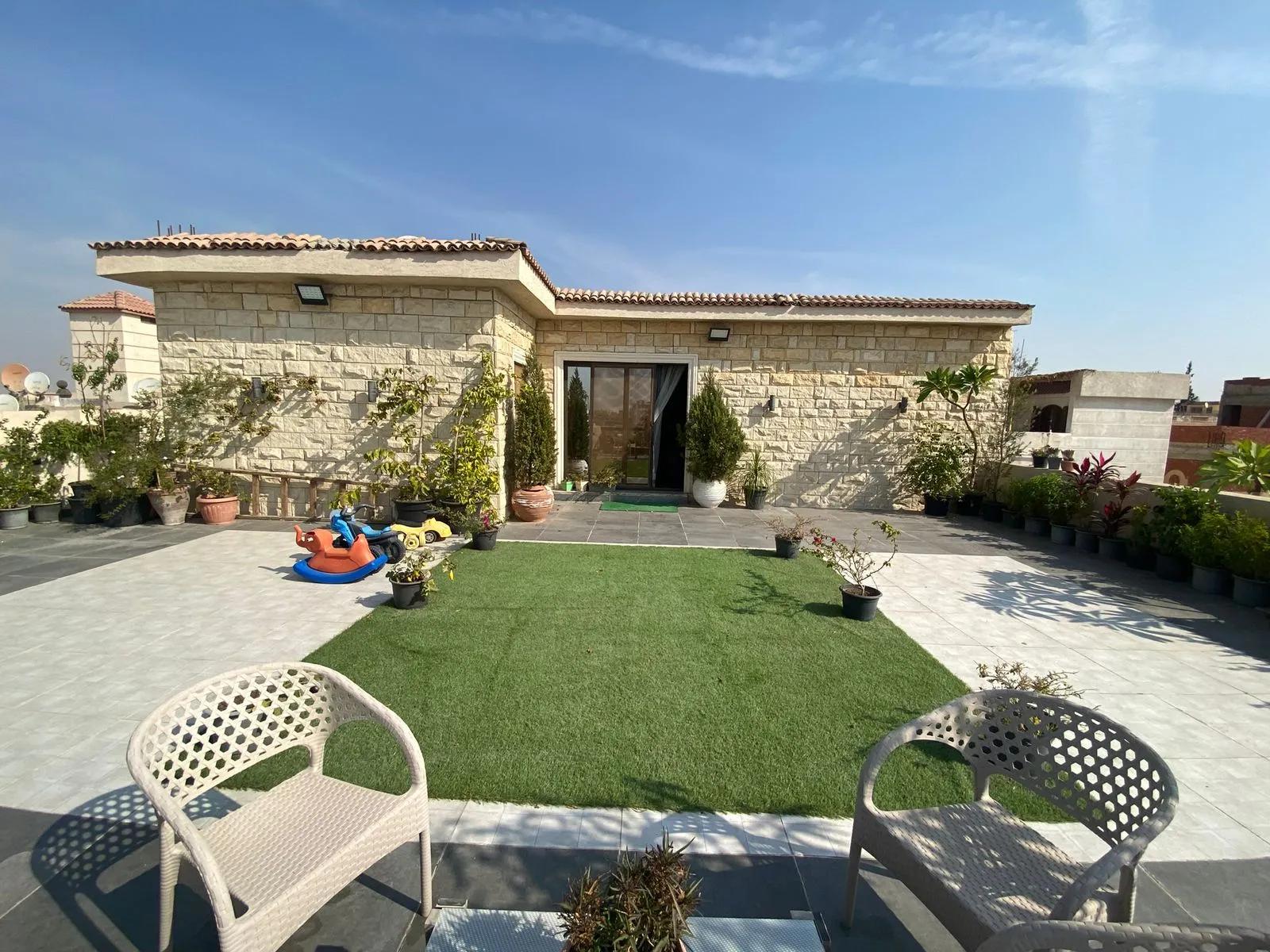 شقه مميزه جدا في مدينه الشروق