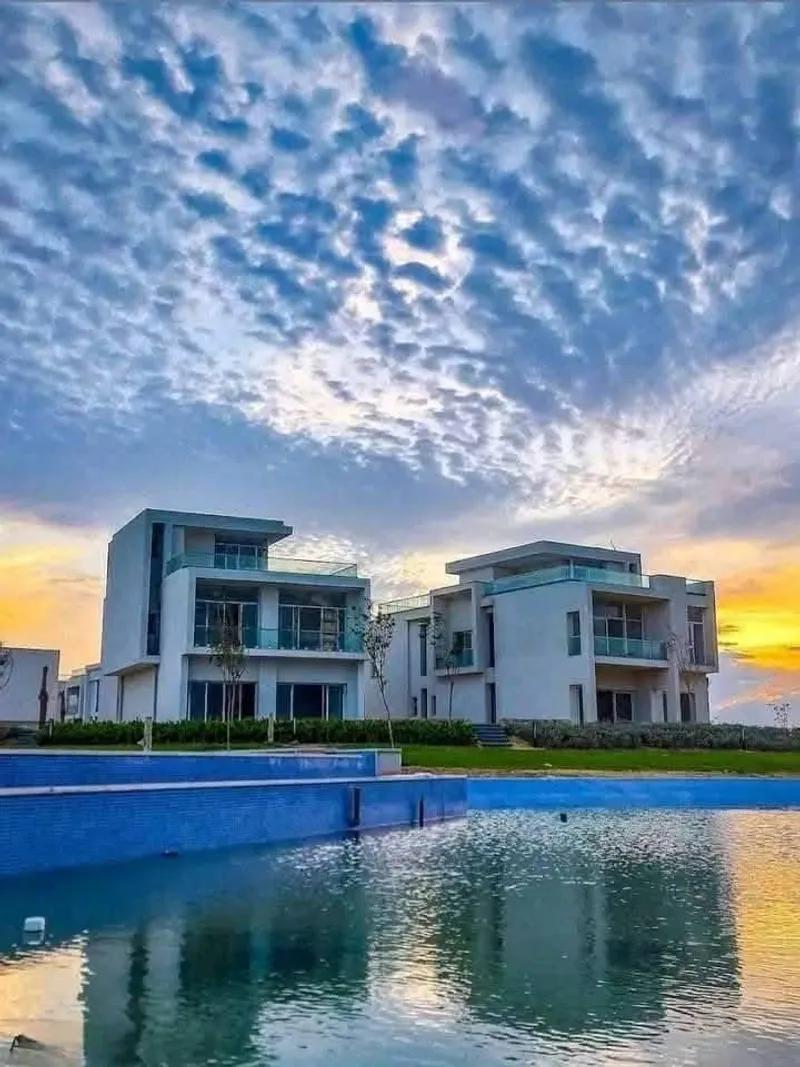 شقة للبيع في قريه بورتو مارينا