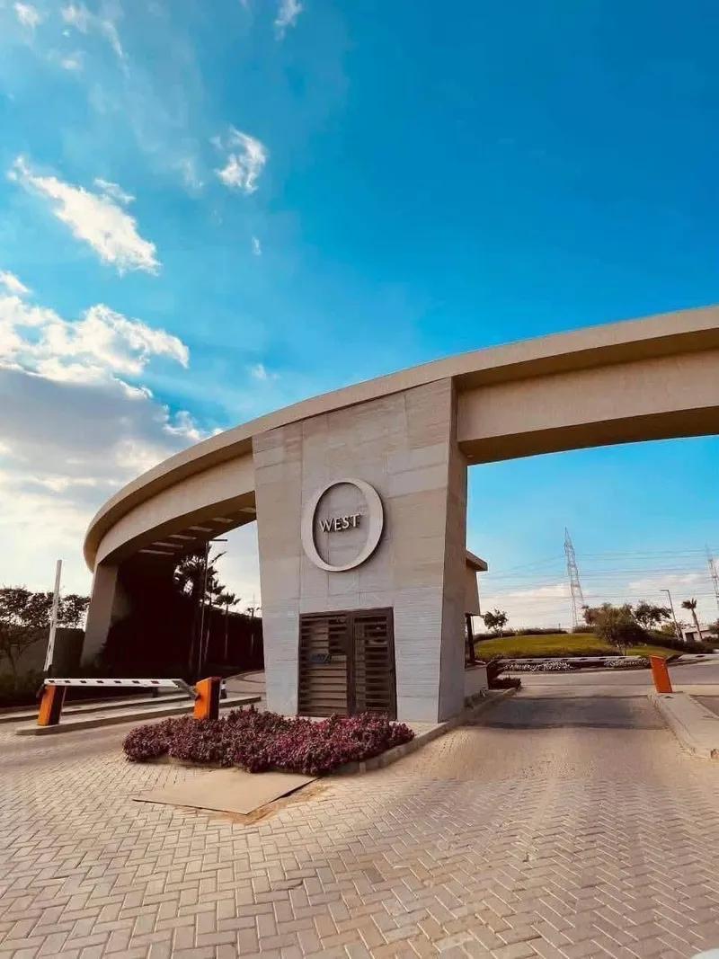 شقة للبيع في أو ويست