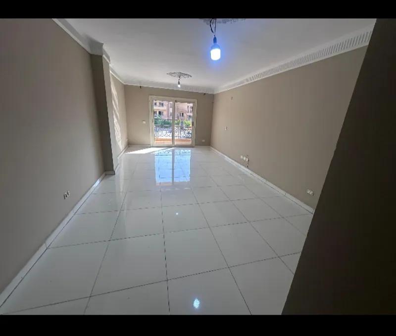 شقة للبيع في الشيخ زايد