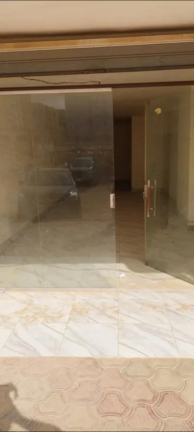 محل للبيع ٦٥ متر فى البوابه الثالثه حدائق الاهرام