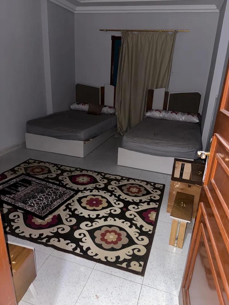 شقه بالحي السابع جنب الحصري وجامعه ٦ اكتوبر