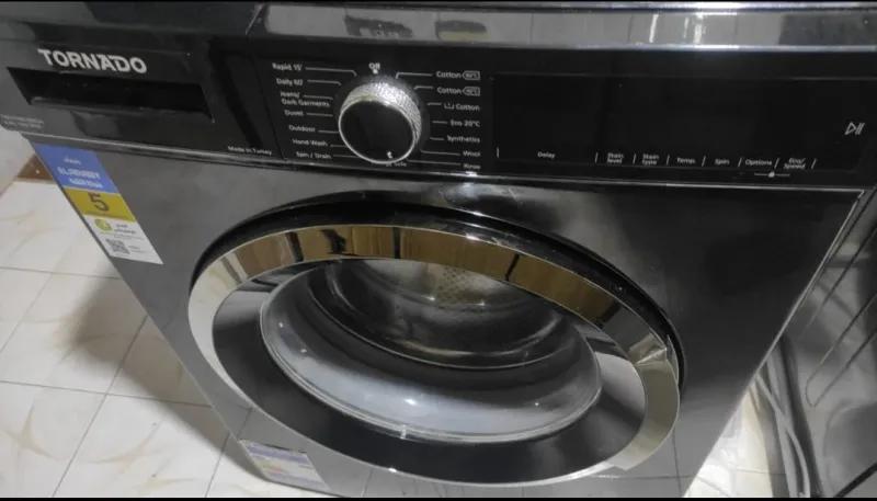 للبيع غسالة ملابس تورنيدو 8 كيلو ضمان 5 سنين بالكرتونة في عين شمس, القاهرة - 12,000 EGP