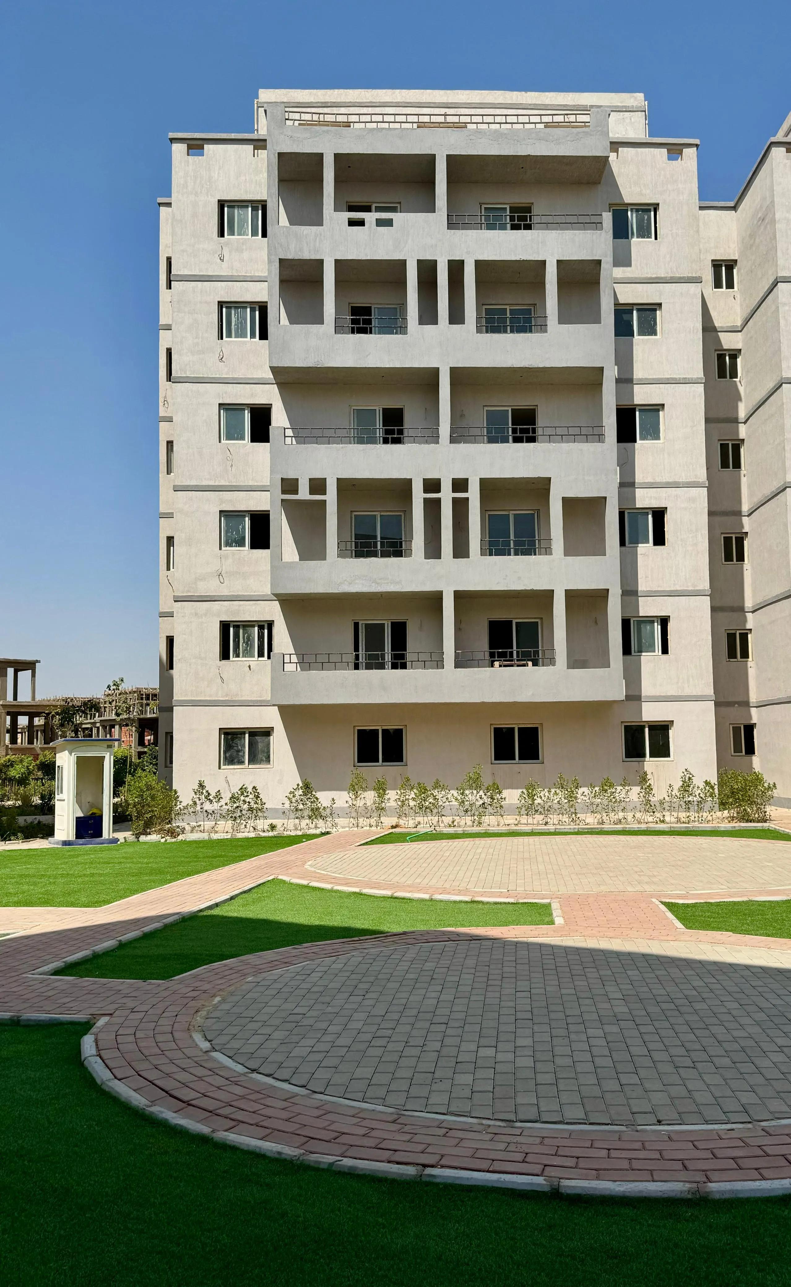 شقة باسعار زمان استلام فوري ومتشطبة سوبر لوكس في كمبوند