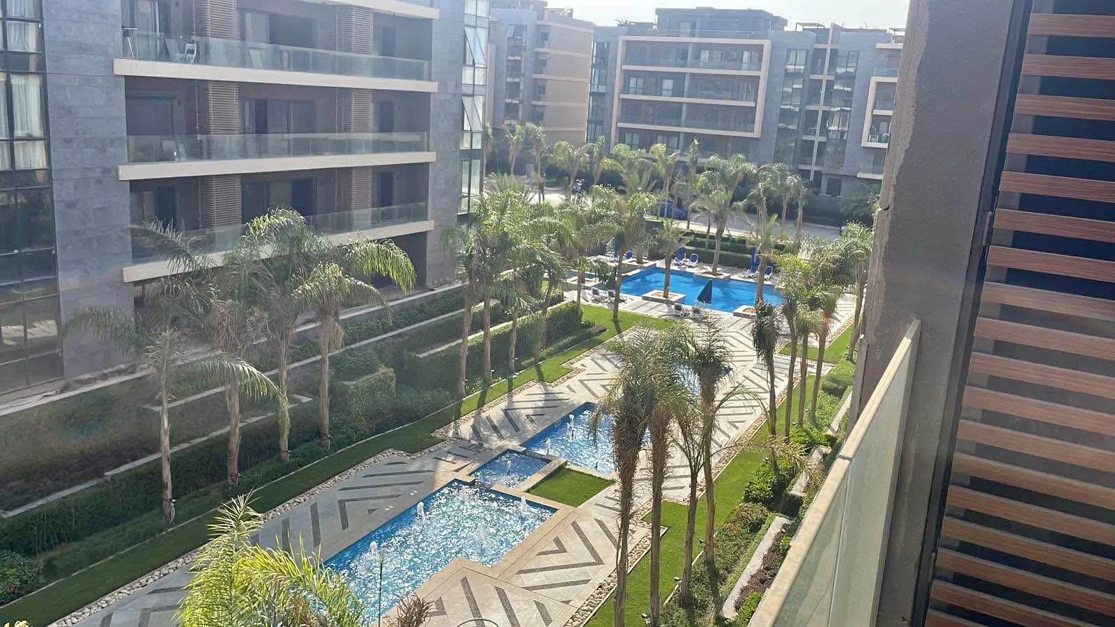 شقة للبيع استلام فوري في الباتيو اورو 171 متر