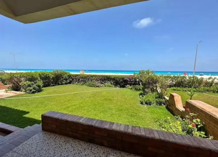 شاليه لقطة للبيع في الساحل ارضي بجاردن شايف البحر