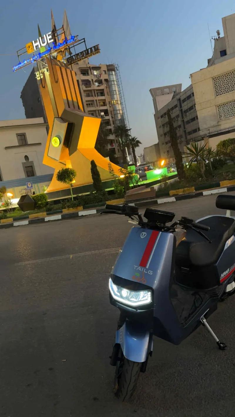 دراجات نارية سكوتر كهربائي 2024