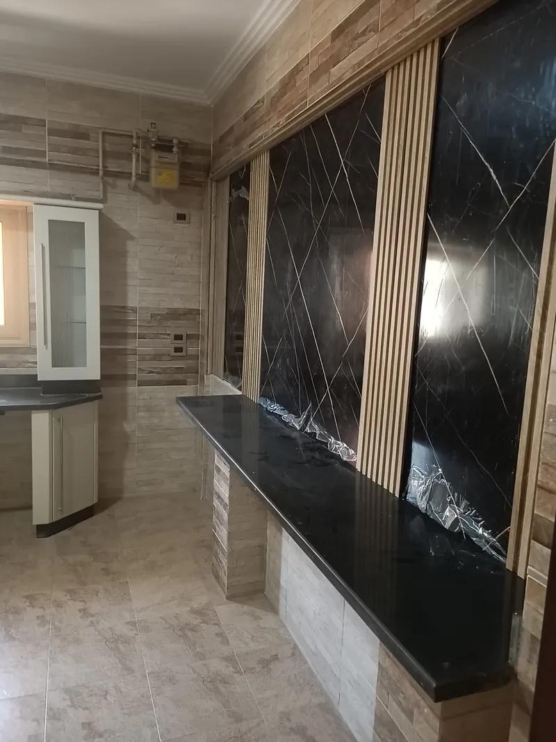 شقة للبيع في منتجع النخيل