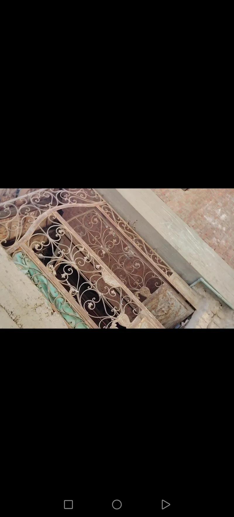 عمارة سكنية للبيع في الصف