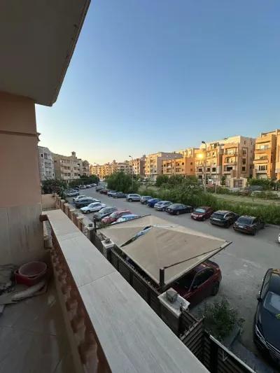 شقة للبيع في الحي السادس عشر