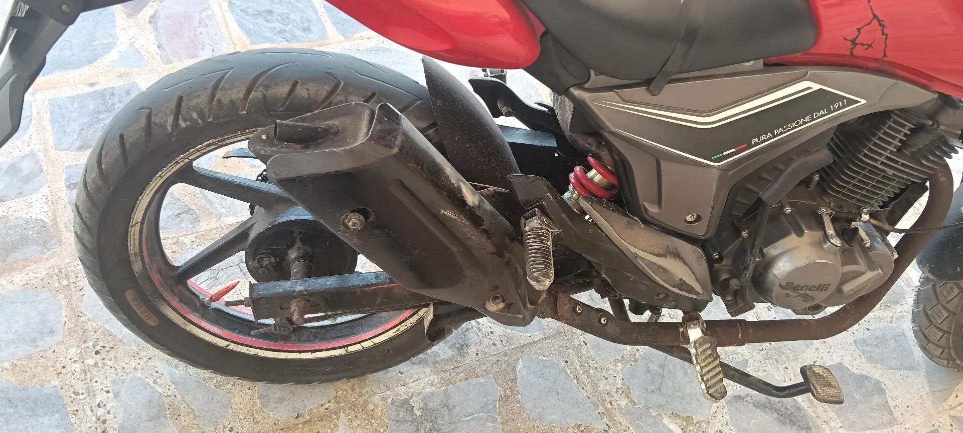 مكنه بنيلي vlr