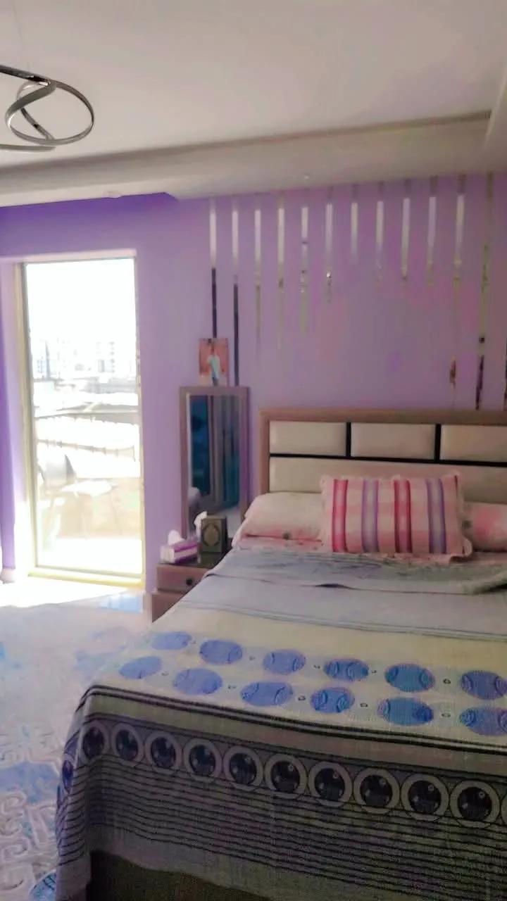 شقه للبيع بالقرب من مترو قباء تطل على ش شريف وش ال ١٠٠