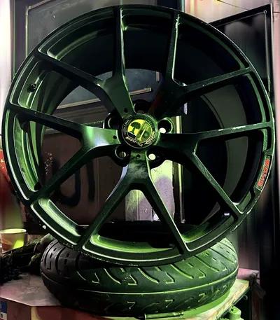 للبيع جنط 20 Amg