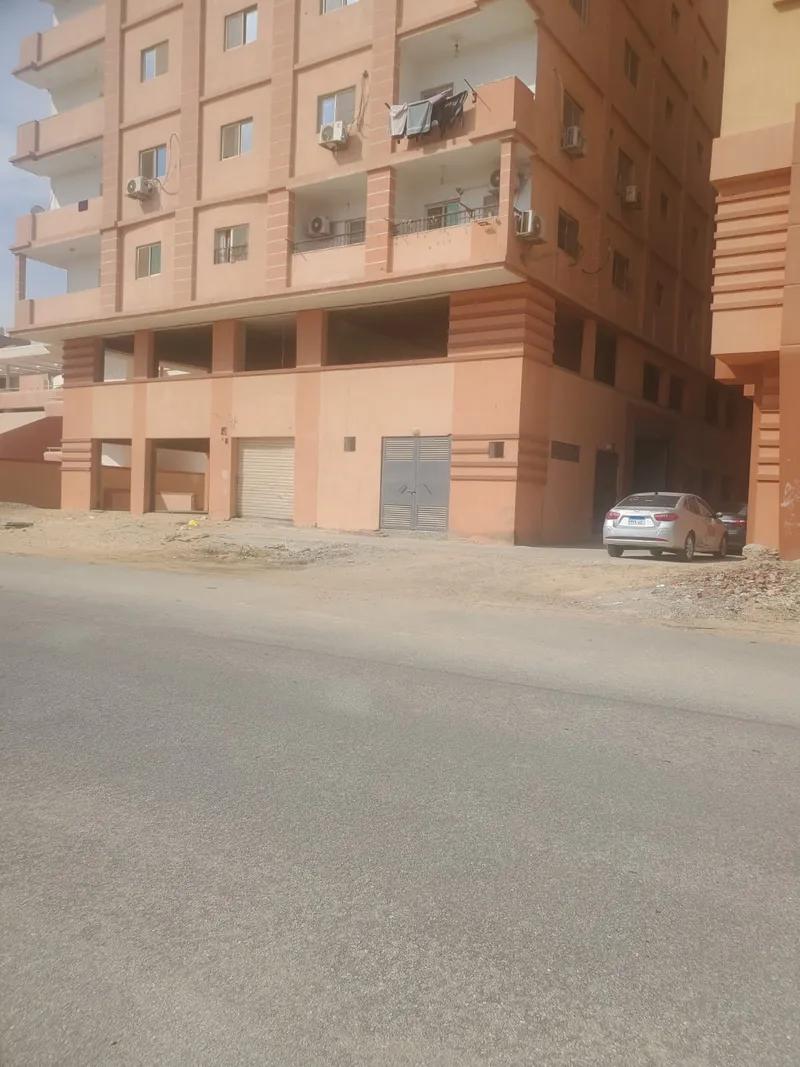 شقة للبيع في الحي الثالث