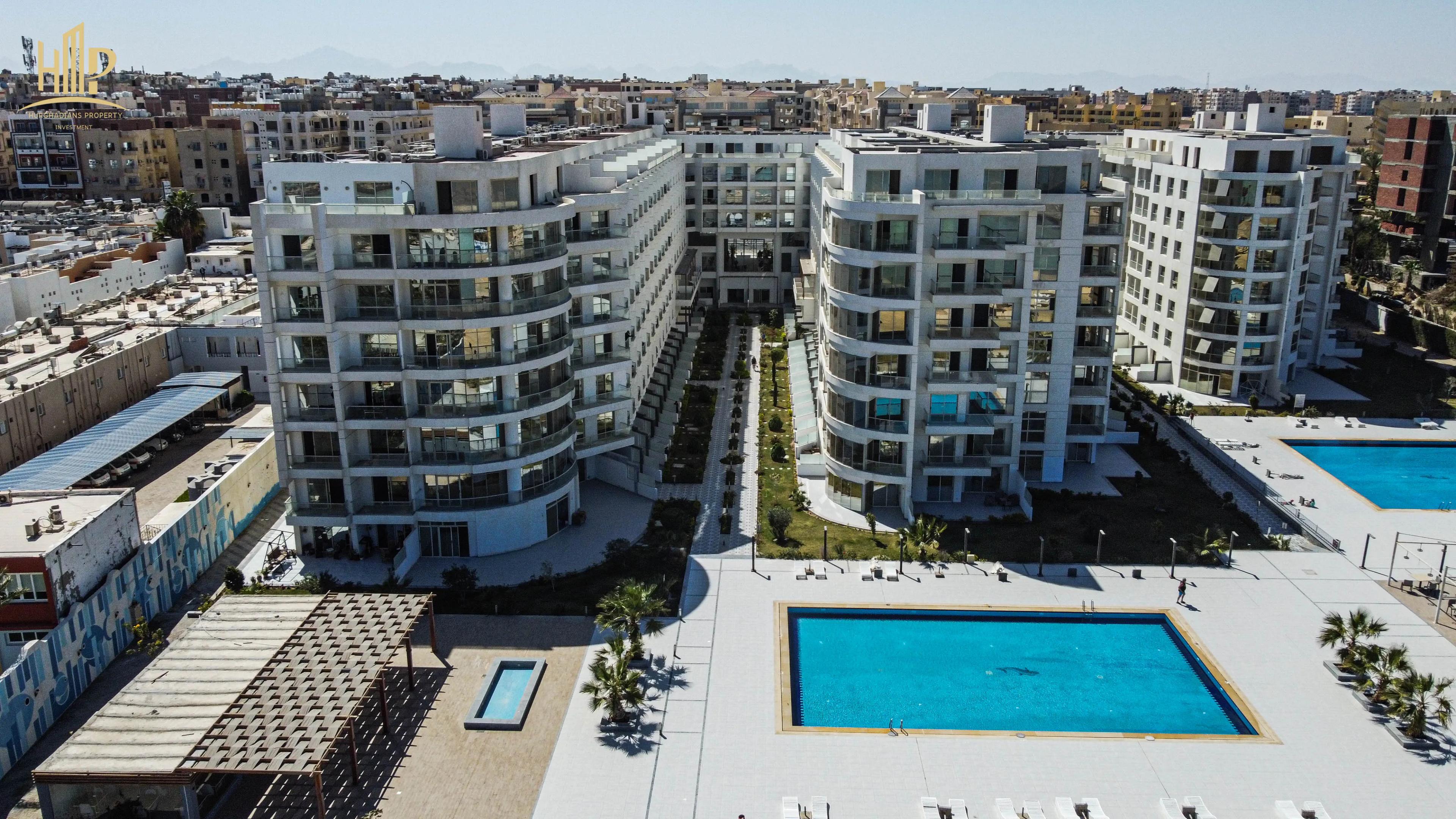 شقه فيو لاند سكيب و فيو جانبي للبحر مقدم 30% فقط