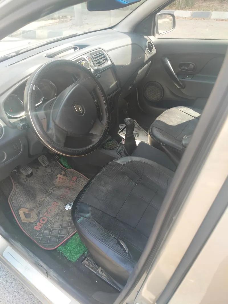 رينو لوجان 2015