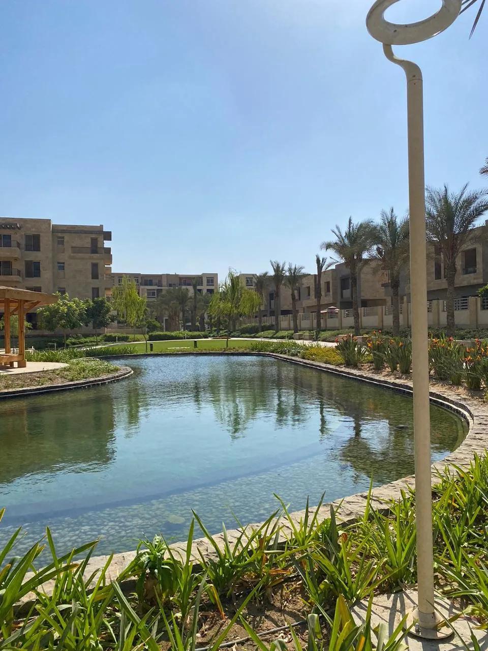 شقة للبيع 166 م في كمبوند تاج سيتي القاهرة الجديدة بتقسيط حتى 8 سنوات