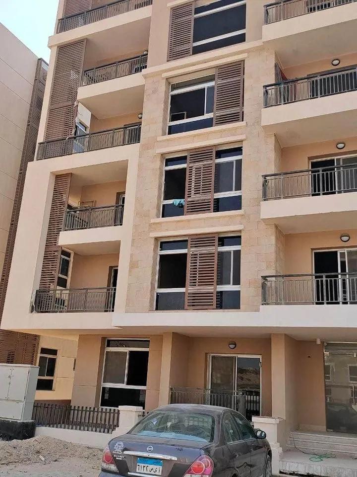 شقة للبيع 166 م في تاج سيتي سكن فاخر بموقع استراتيجي وخدمات متكاملة