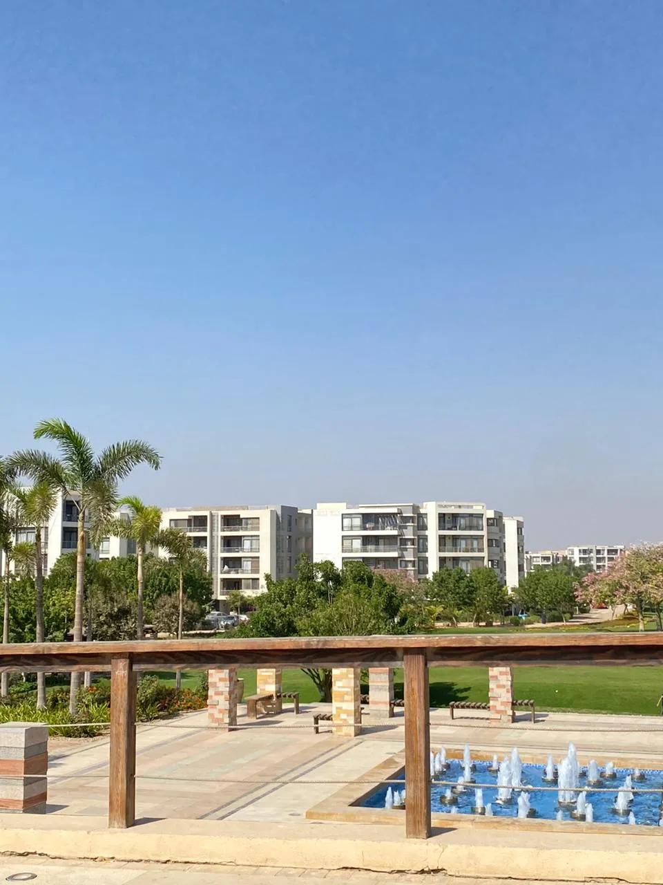 شقة للبيع 166 متر في تاج سيتي استثمر في شقة واسعة بموقع مميز