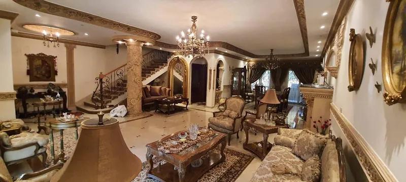 تاون هاوس للبيع في محور 26 يوليو