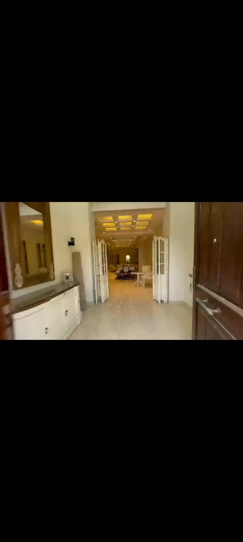 فیلا للبيع في هايد بارك