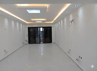 مكتب إداري للايجار في شيراتون دور أرضي 160 متر رخصة إداري في شيراتون, القاهرة - 42,000 جنيه