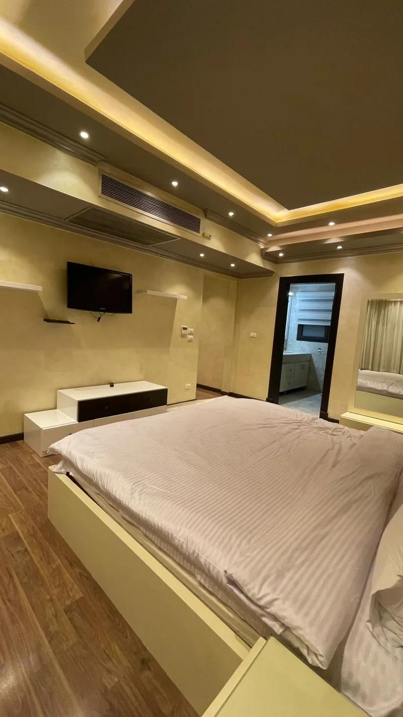 دوبلكس في الشيخ زايد كمبوند بيفيرلي هيلز