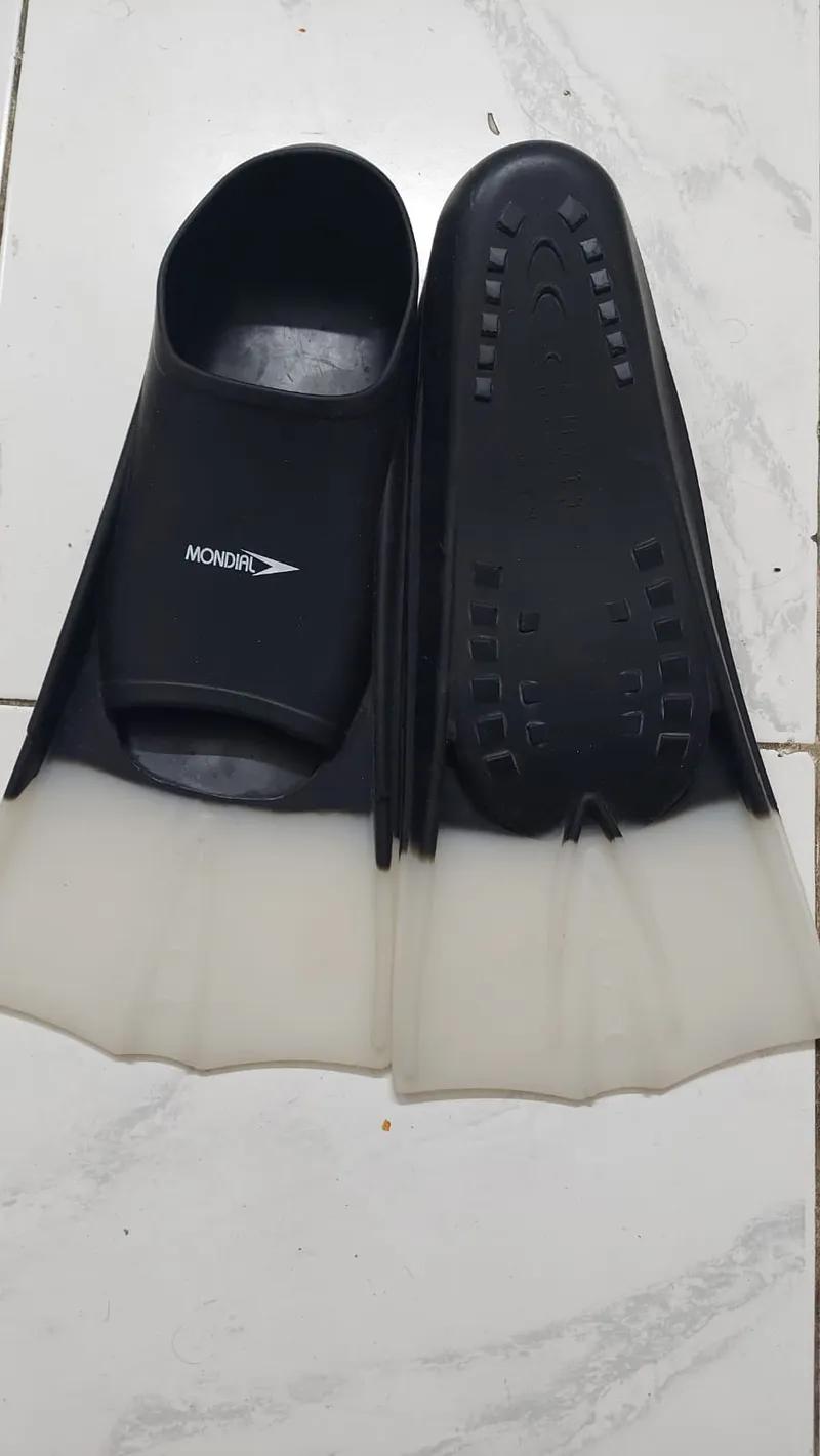 زعانف بطة في باب الشعرية, القاهرة - 400 EGP