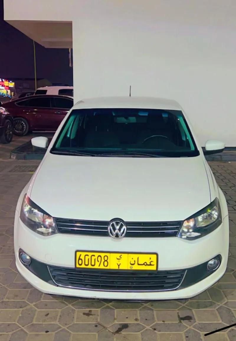 فولكسفاجن بولو 2014
