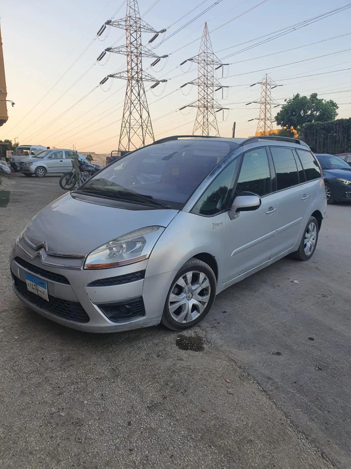 سيتروين سى 4 جراند بيكاسو 7 راكب ممتازة