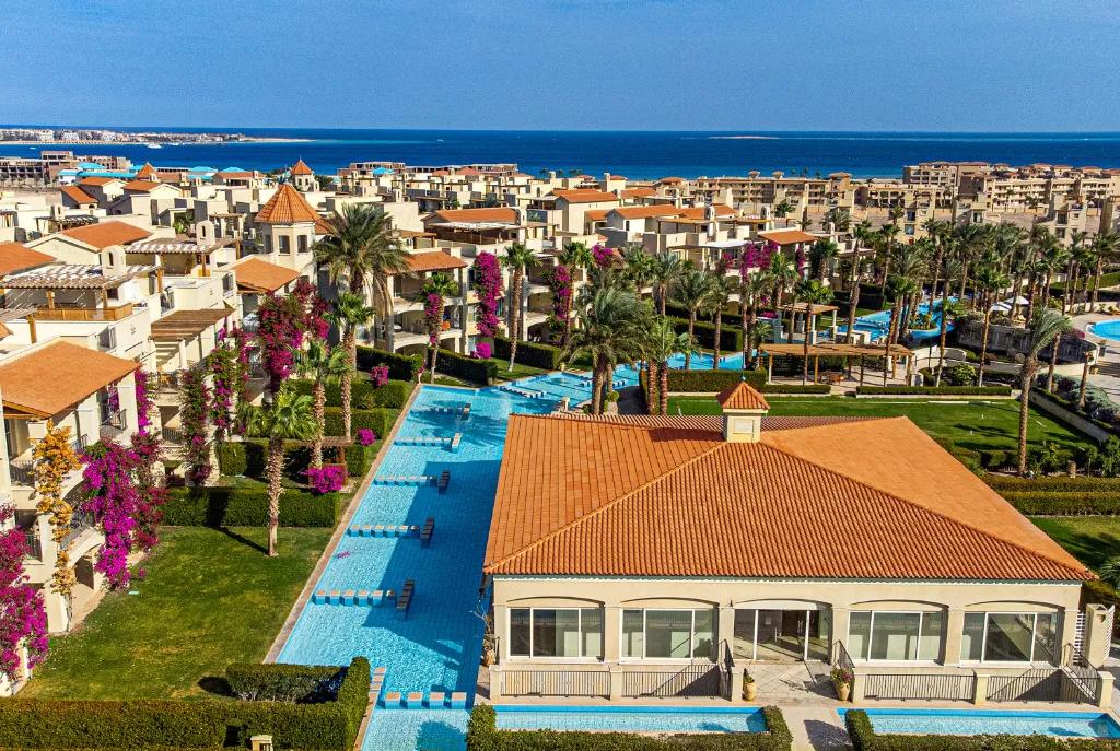 شقة غرفه وصاله 89 متر بفيراندا بسهل حشيش بالتقسيط علي 6 سنين