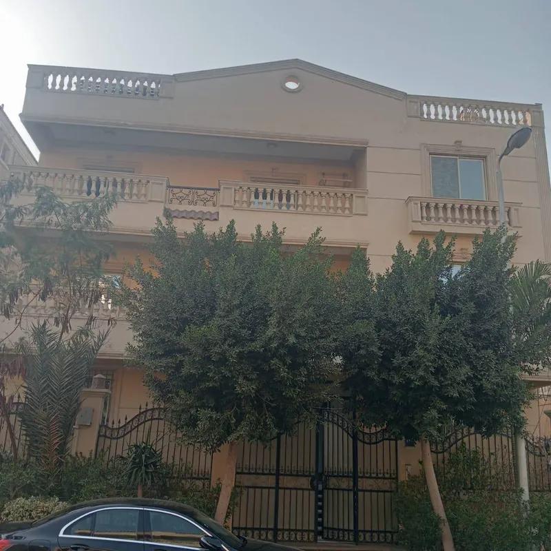 فیلا للبيع في التجمع الاول