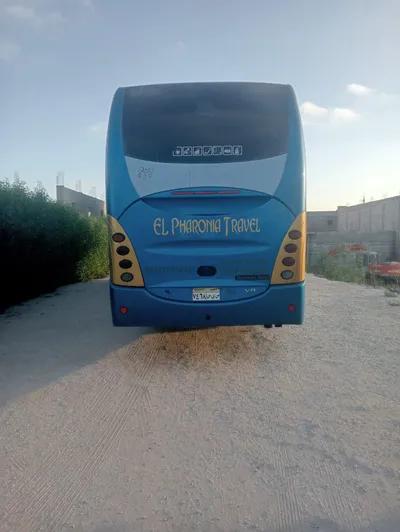 باص مرسيدس ٦٠٠