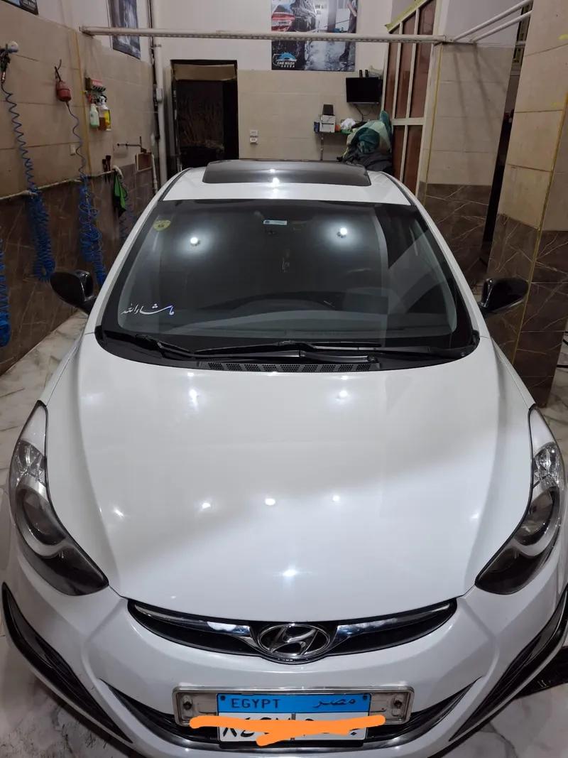 هيونداي افانتي 2012