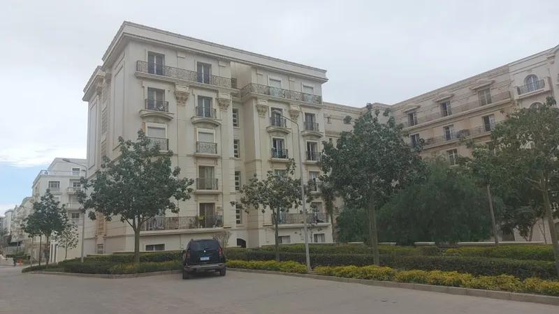 شقة للبيع في هايد بارك