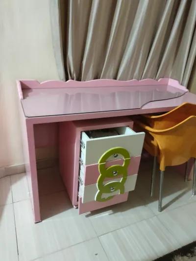 مكتب عمولة متر ونص والارتفاع 80 سم والعرض 60سم في المنصورة, الدقهلية - 2,500 EGP