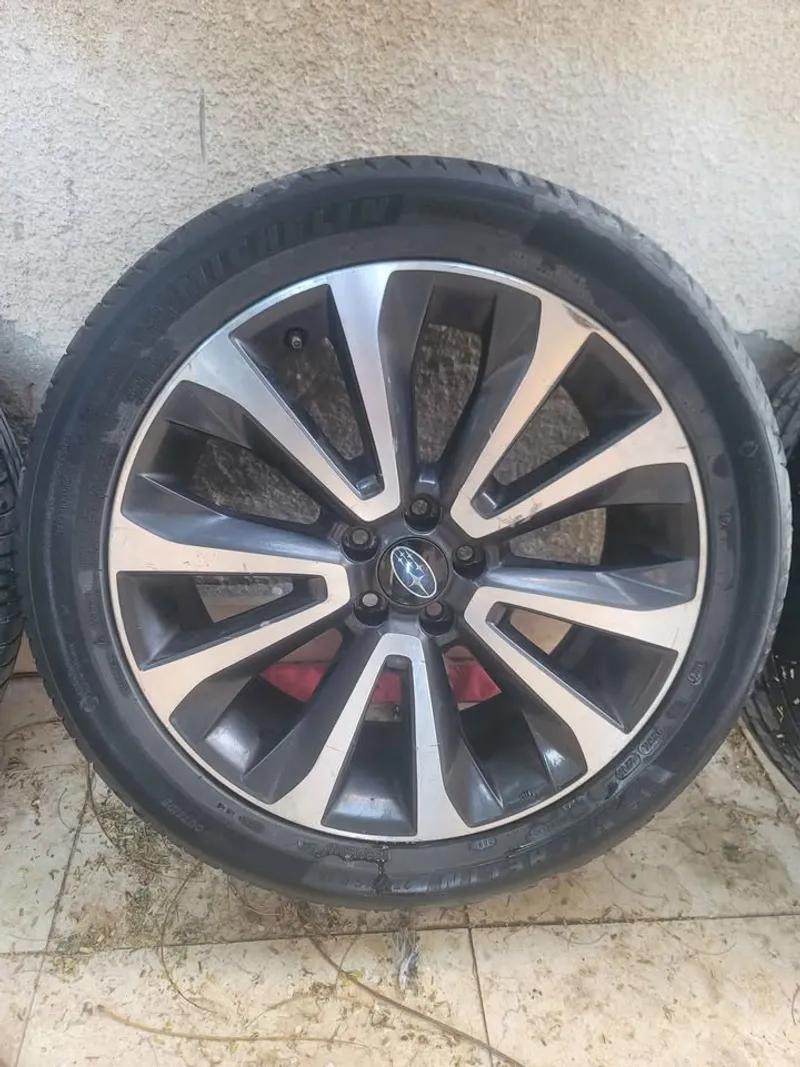 طقم جنوط 18 بالكاوتش