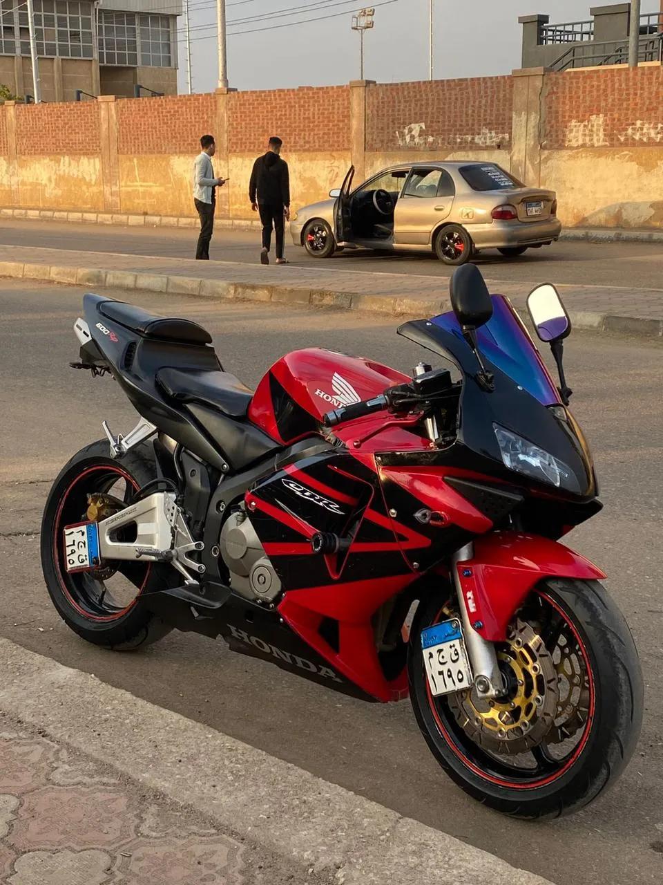 ريس 600rr موديل 2004