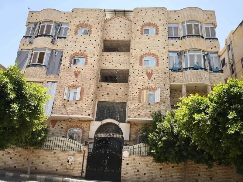 عمارة سكنية للبيع في الخانكة