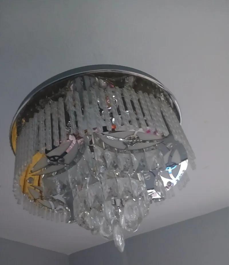 نجفه كريستال بلوتوث في جسر السويس, القاهرة - 2,000 EGP