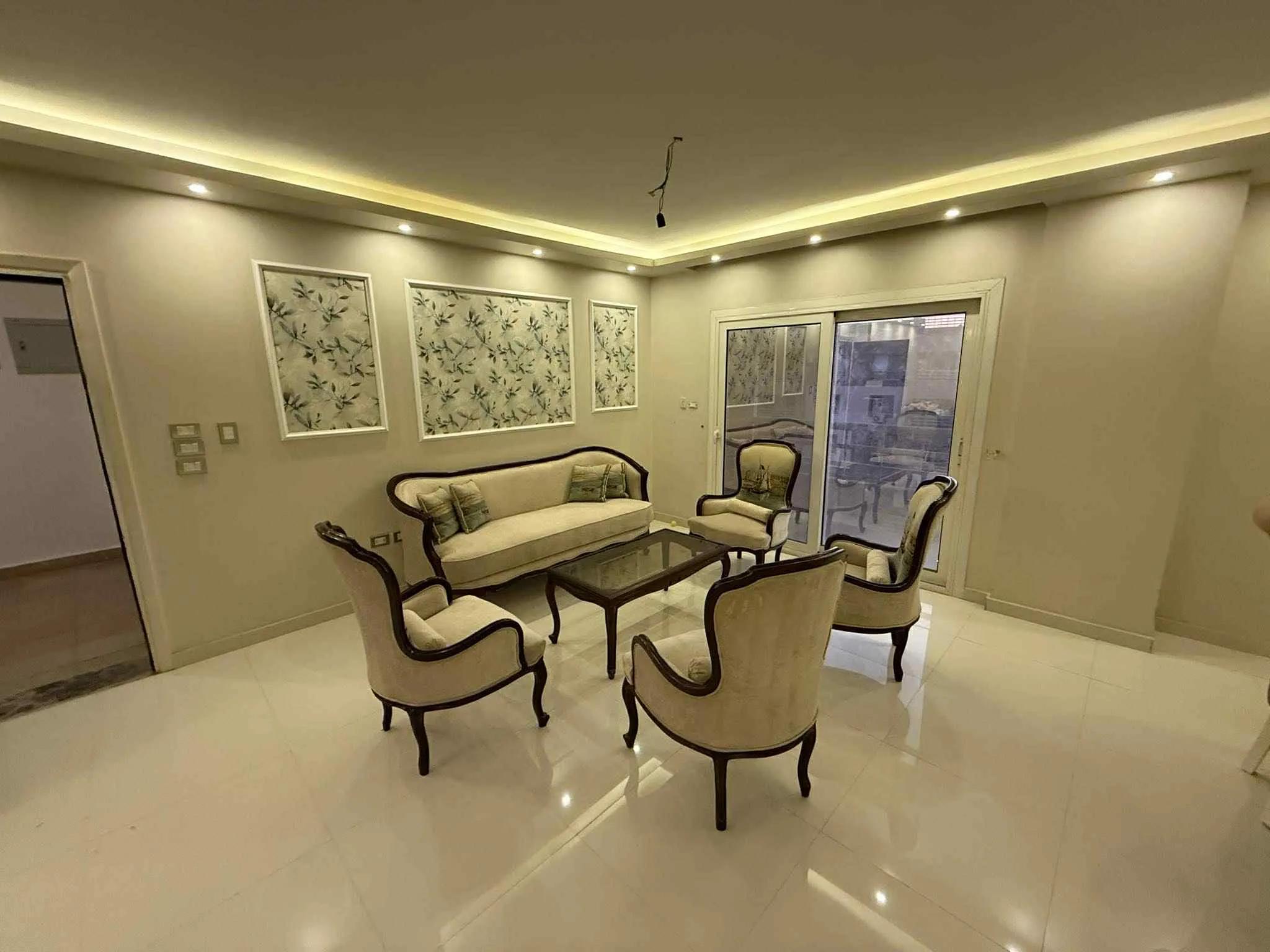 شقه في مدينتي للبيع